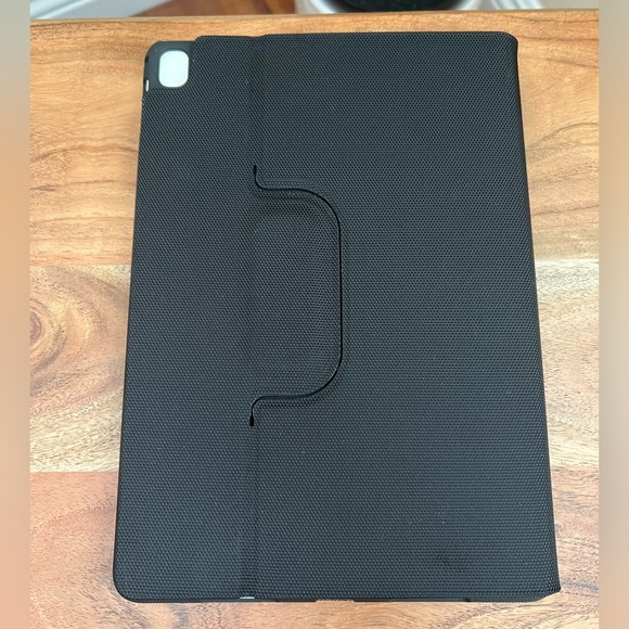 Incase Book Jacket Revolution - Picture 5 of 9